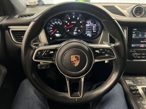 Used 2017 Porsche Macan GTS image 6