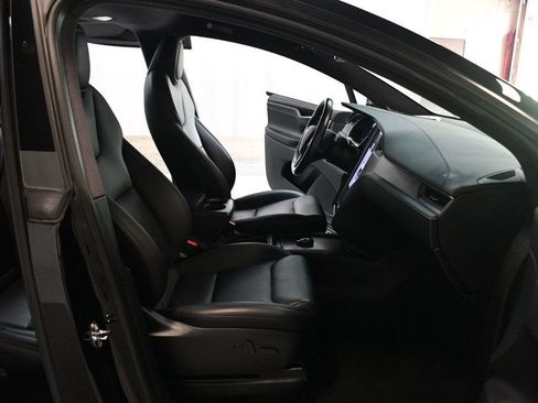 Used 2020 Tesla Model X Performance AWD/4WD image 28