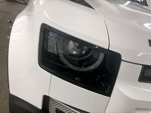 Used 2025 Land Rover Defender 110 S AWD/4WD image 32