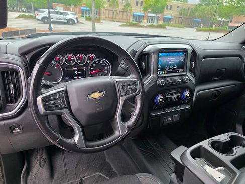 Certified 2020 Chevrolet Silverado 1500 LT w/ All-Star Edition AWD/4WD image 17