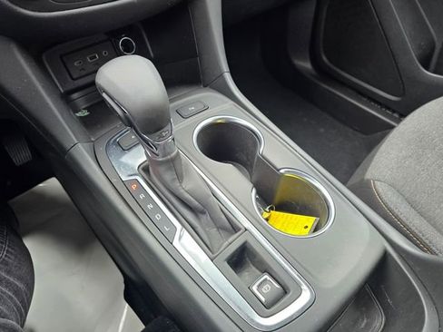 Used 2022 Chevrolet Equinox LT image 39