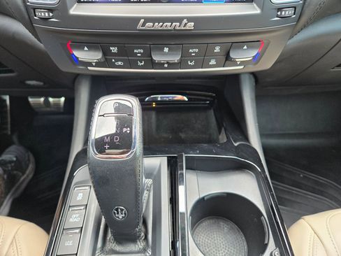 Used 2019 Maserati Levante GranSport image 34