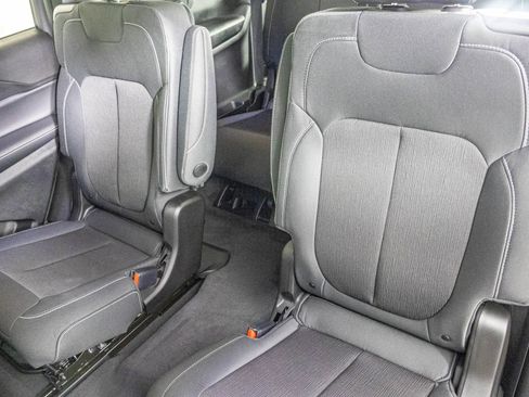 New 2025 Jeep Grand Cherokee L Laredo w/ Luxury Tech Group I image 28