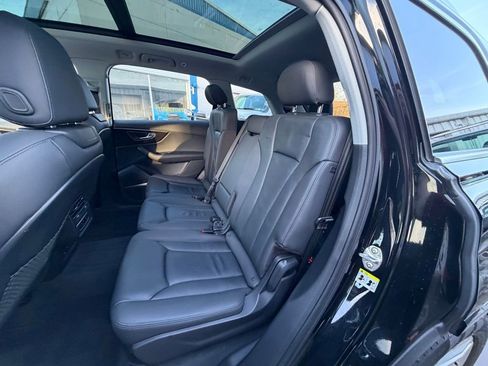 Used 2022 Audi Q7 3.0T Premium Plus w/ Premium Plus Package AWD/4WD image 10