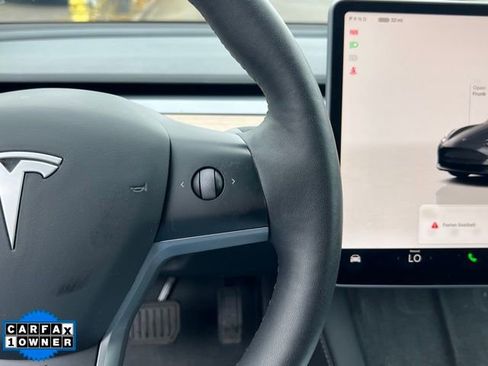 Used 2023 Tesla Model 3 Standard Range image 21