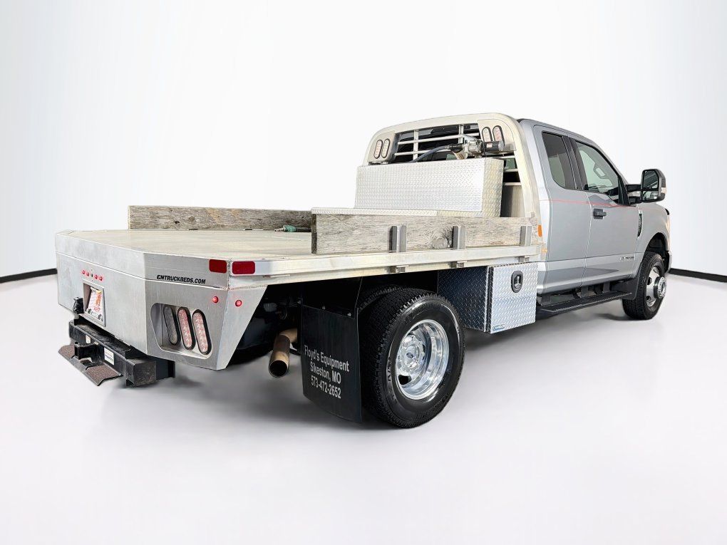 Used 2022 Ford F350 XLT AWD/4WD image 10