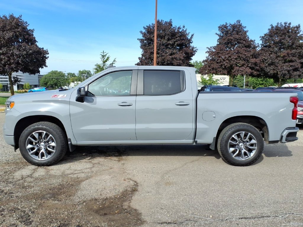 Used 2024 Chevrolet Silverado 1500 RST w/ All Star Edition Plus AWD/4WD image 2