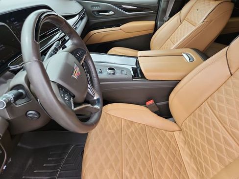 Certified 2023 Cadillac Escalade Premium Luxury w/ LPO, Radiant Package AWD/4WD image 10
