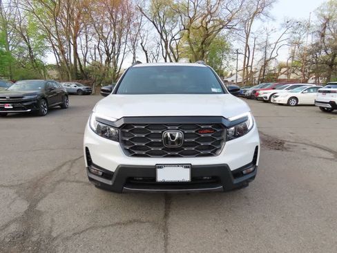 Certified 2023 Honda Passport TrailSport image 6