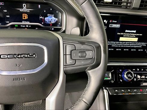 Used 2025 GMC Sierra 1500 Denali w/ Technology Package image 12