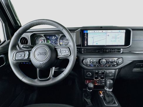 Used 2024 Jeep Wrangler Unlimited Rubicon 4xe w/ Technology Group AWD/4WD image 14