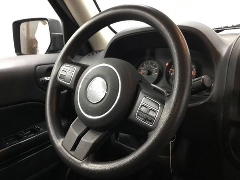 Used 2015 Jeep Patriot Sport w/ Power Value Group image 28