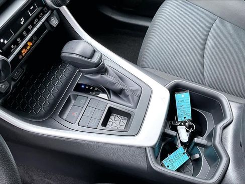 Certified 2025 Toyota RAV4 LE image 16