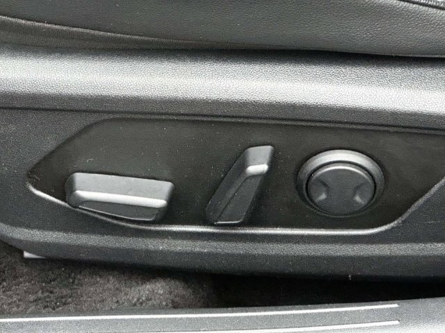 Used 2024 Hyundai Elantra Limited FWD image 17