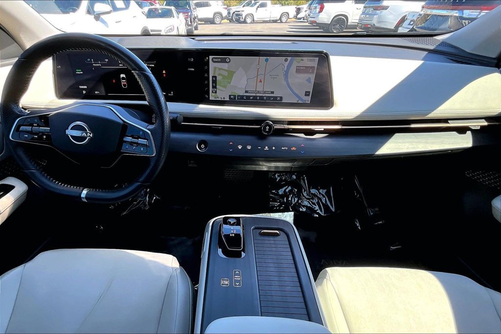 Used 2024 Nissan Ariya FWD image 9