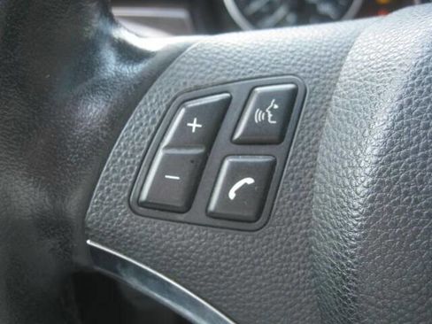 Used 2012 BMW 328i xDrive Coupe image 21