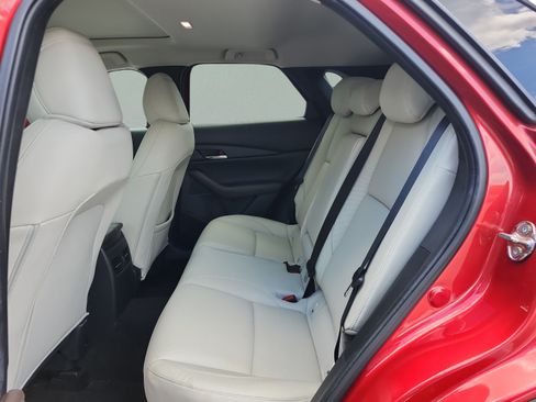 Used 2023 MAZDA CX-30 AWD 2.5 S w/ Premium Package image 17