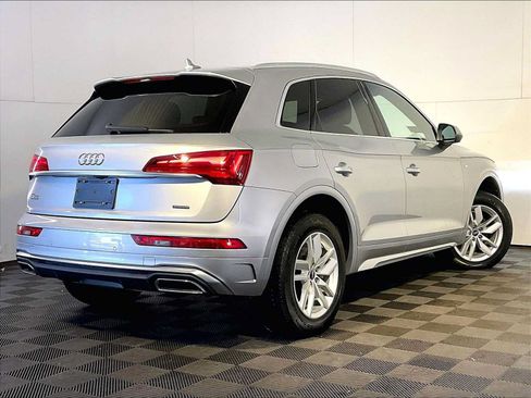 Used 2022 Audi Q5 2.0T Premium w/ Convenience Package AWD/4WD image 7