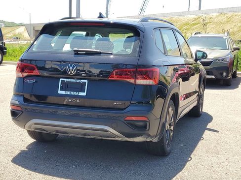 Used 2022 Volkswagen Taos S AWD/4WD image 3