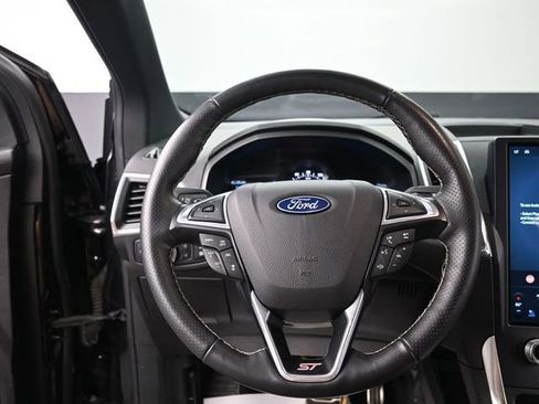 Used 2022 Ford Edge ST w/ Equipment Group 401A AWD/4WD image 19