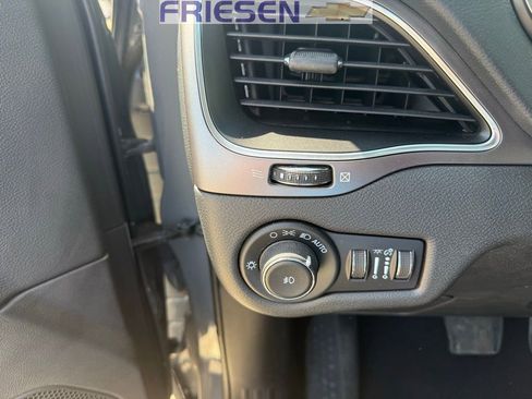 Used 2021 Jeep Cherokee Latitude Lux image 12