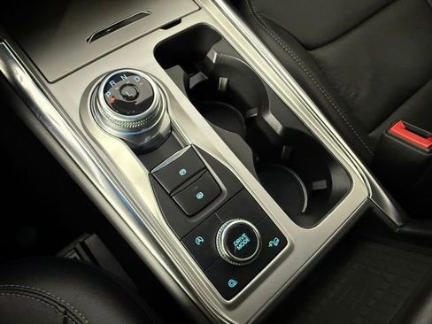 Used 2021 Ford Explorer Limited w/ Equipment Group 301A image 27