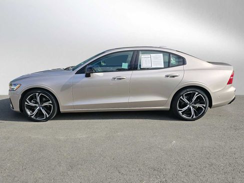Used 2024 Volvo S60 B5 Plus image 6