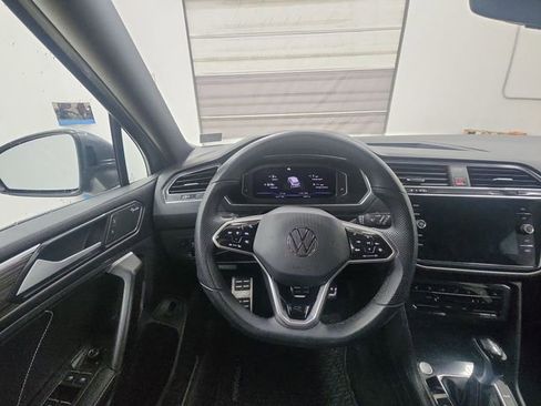 Used 2022 Volkswagen Tiguan SEL R-Line image 12