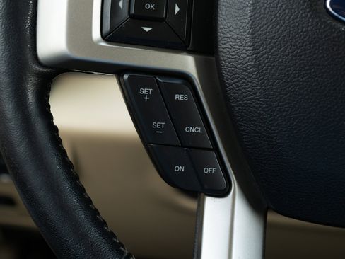 Used 2019 Ford F250 Lariat w/ Lariat Ultimate Package image 22