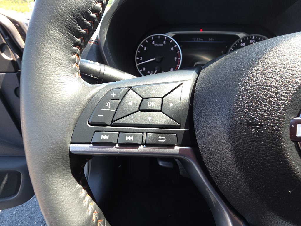 Used 2024 Nissan Sentra SR w/ SR Premium Package FWD image 18