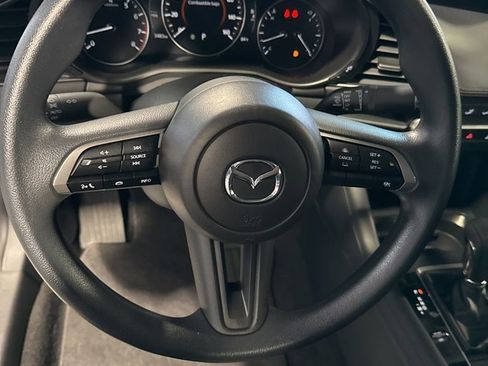 Used 2025 MAZDA MAZDA3 s FWD image 31