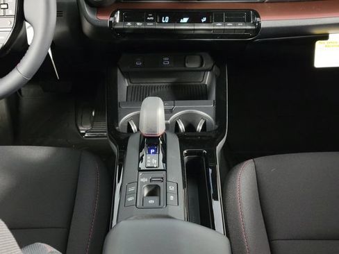 New 2026 Toyota Prius Plug-In Hybrid FWD image 19