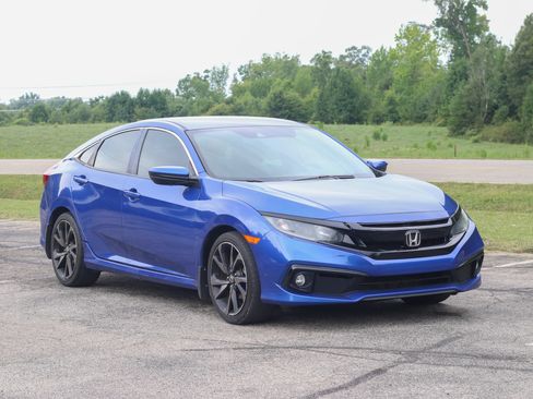 Used 2019 Honda Civic Sport image 1
