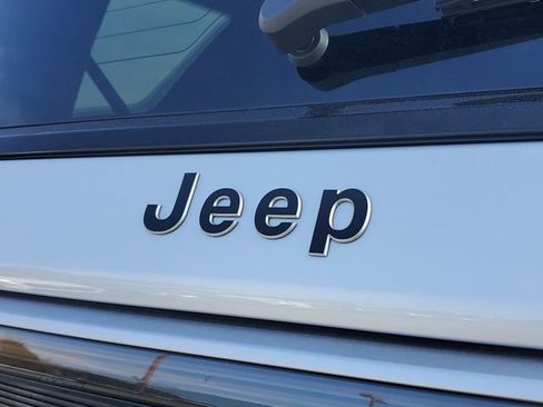 New 2026 Jeep Grand Wagoneer 4WD w/ Premium Group I image 8