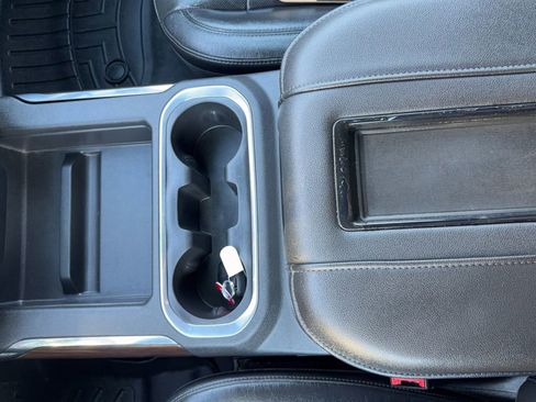 Used 2019 GMC Sierra 1500 SLT RWD image 30