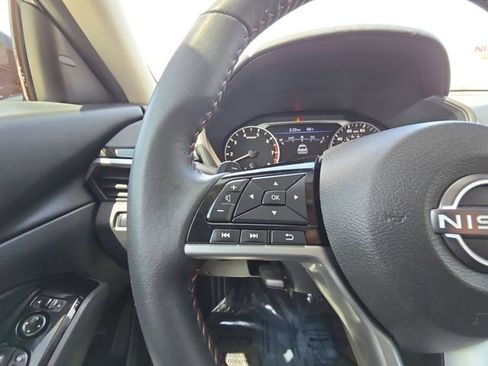 Used 2024 Nissan Altima 2.5 SR w/ SR Premium Package AWD/4WD image 11