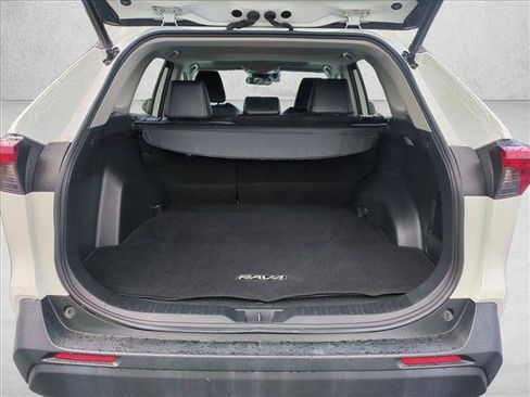 Certified 2021 Toyota RAV4 XLE Premium image 6