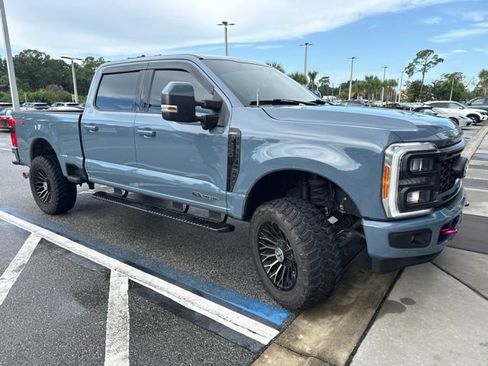 Used 2023 Ford F250 Lariat w/ Sport Appearance Package AWD/4WD image 2