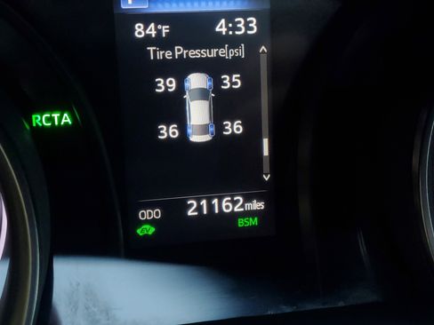 Used 2023 Toyota Camry SE image 25