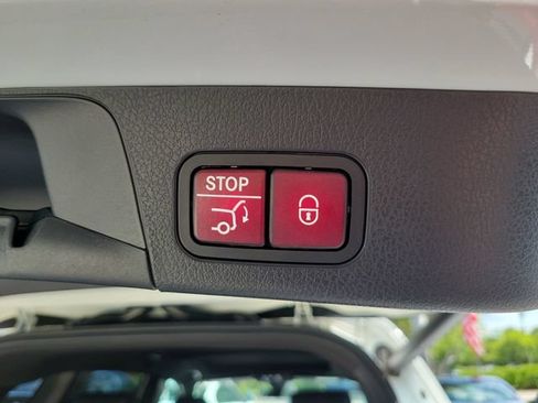 Used 2021 Mercedes-Benz GLB 250 image 9