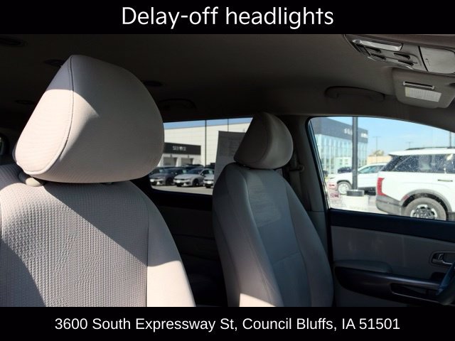 Used 2020 Kia Sedona LX FWD image 33