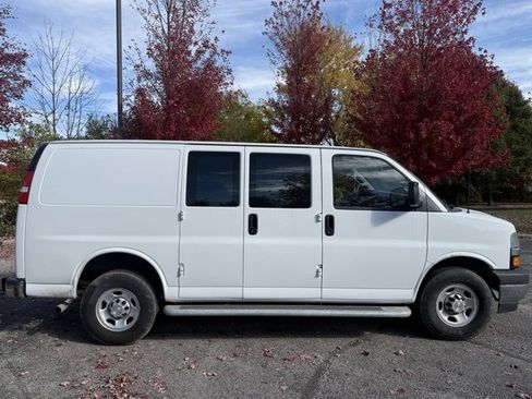 Used 2024 Chevrolet Express 2500 w/ Driver Convenience Package image 2