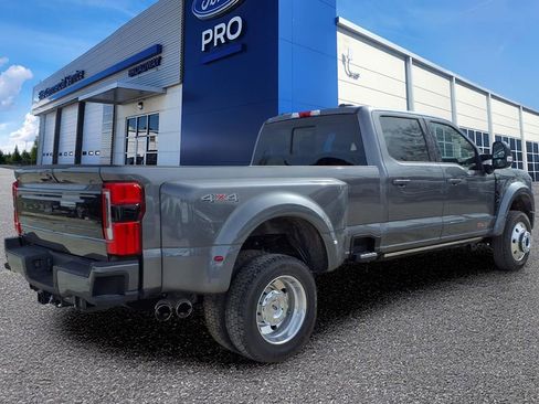 New 2025 Ford F450 Platinum image 22