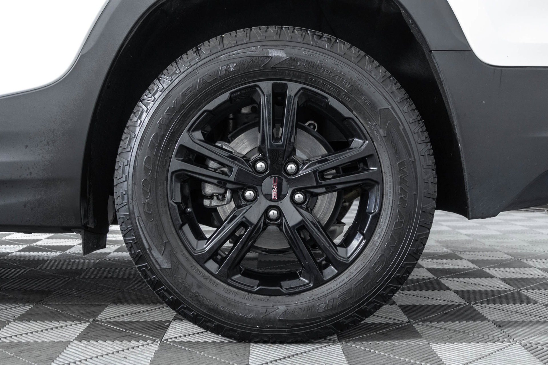 Used 2024 GMC Terrain AT4 AWD/4WD image 47