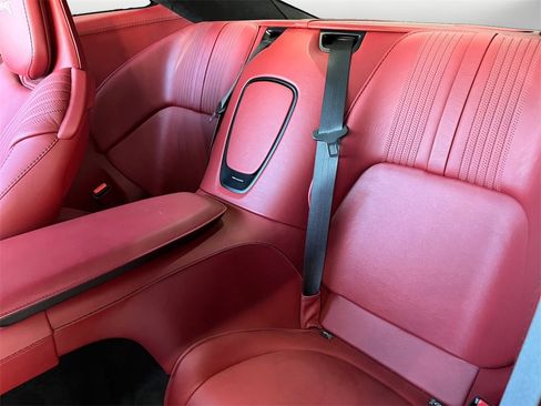 Used 2020 Aston Martin DB11 AMR image 13