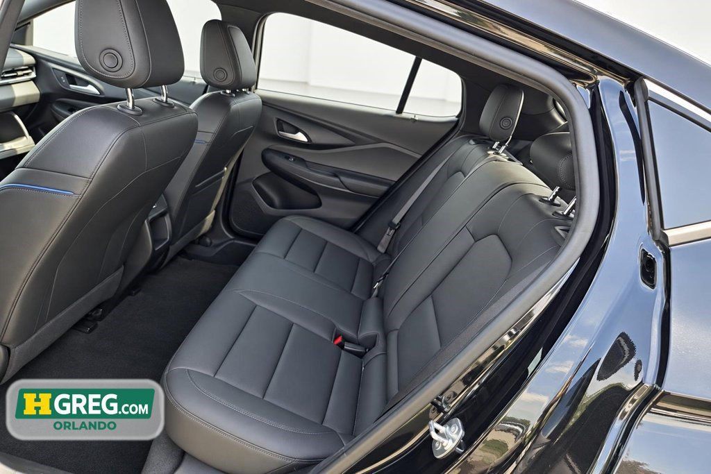 Used 2024 Buick Envista Sport Touring w/ Convenience I Package FWD image 12