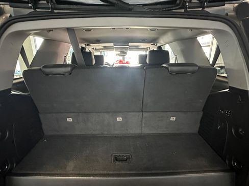 Used 2018 Chevrolet Tahoe LT image 13
