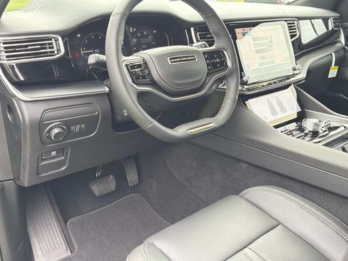 New 2026 Jeep Grand Wagoneer Summit w/ Premium Group III AWD/4WD image 24