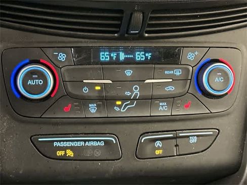 Used 2019 Ford Escape SEL image 13