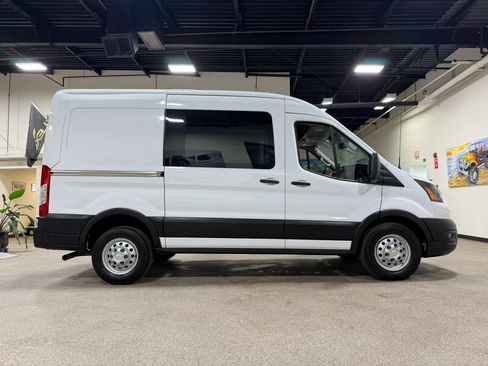 Used 2020 Ford Transit 250 Medium Roof AWD image 4